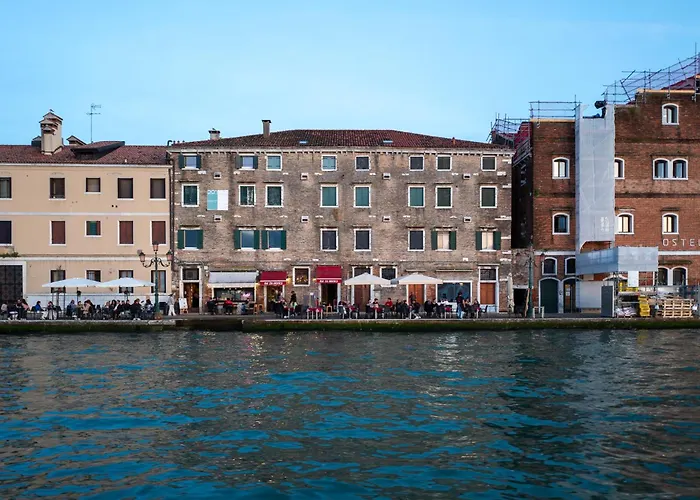 Iconic - Best View In Venice